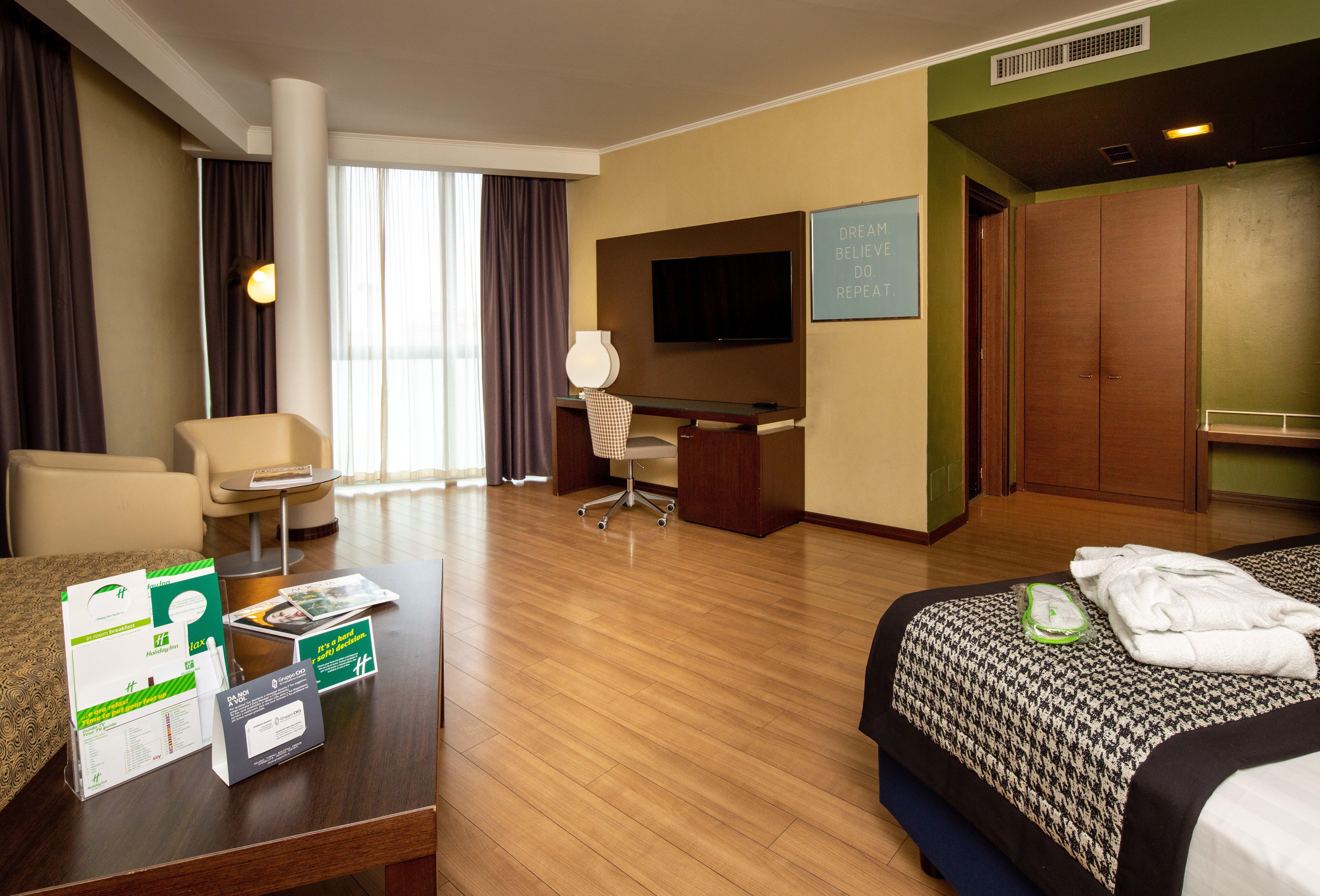 Holiday Inn Turin Corso Francia, An Ihg Hotel Zewnętrze zdjęcie